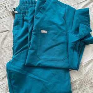 Figs teal scrubs size medium